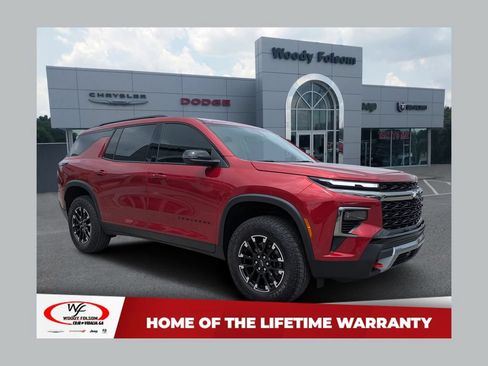 Used 2024 Chevrolet Traverse Z71 w/ Enhanced Driving Package AWD/4WD image 1