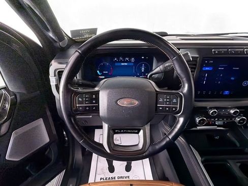 Used 2024 Ford F250 Platinum w/ FX4 Off-Road Package image 11