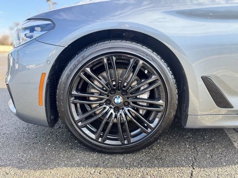 Used 2018 BMW 540i xDrive image 3