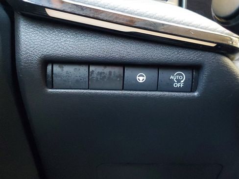 Certified 2025 Nissan Kicks SR image 29