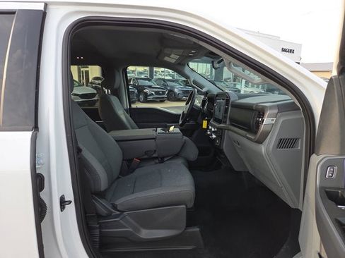 Used 2025 Ford F150 XLT w/ Equipment Group 301A Standard image 14