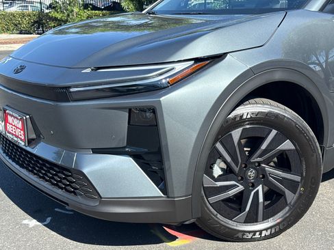 New 2026 Toyota C-HR AWD/4WD image 3
