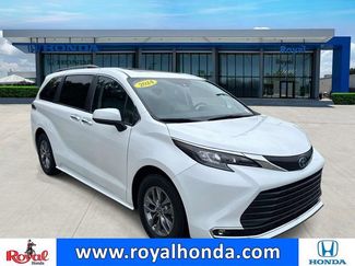Used 2024 Toyota Sienna XLE FWD video 1