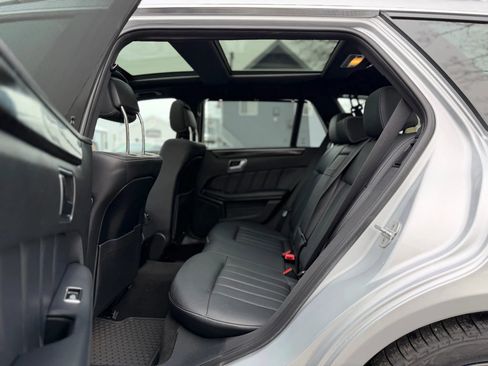Used 2014 Mercedes-Benz E 350 4MATIC Wagon image 21