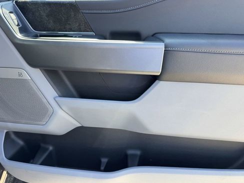 New 2026 Ford F250 XLT w/ XLT Premium Package image 9