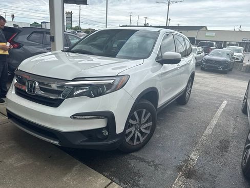 Used 2021 Honda Pilot EX image 5