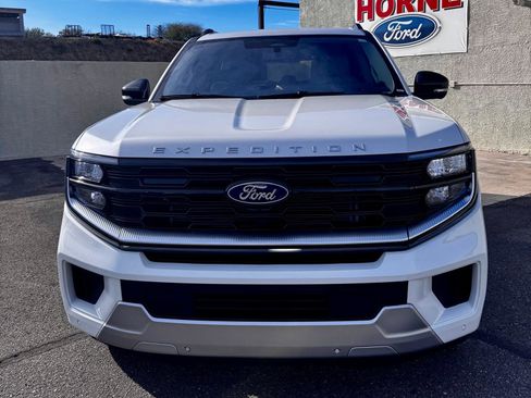 New 2025 Ford Expedition Max Platinum w/ Driver's Package image 2