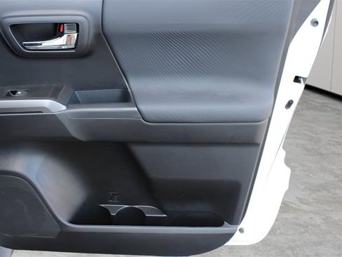 Certified 2023 Toyota Tacoma TRD Sport image 23