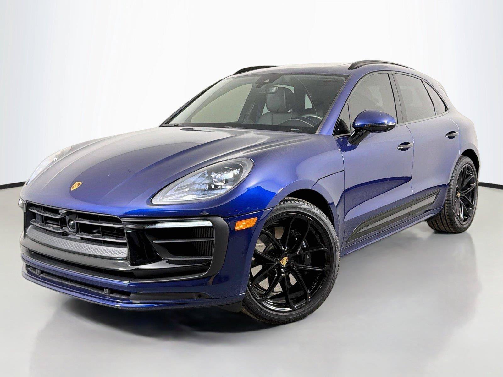 Certified 2024 Porsche Macan GTS AWD/4WD image 1