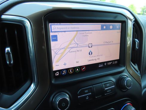 Used 2019 Chevrolet Silverado 1500 High Country AWD/4WD image 25