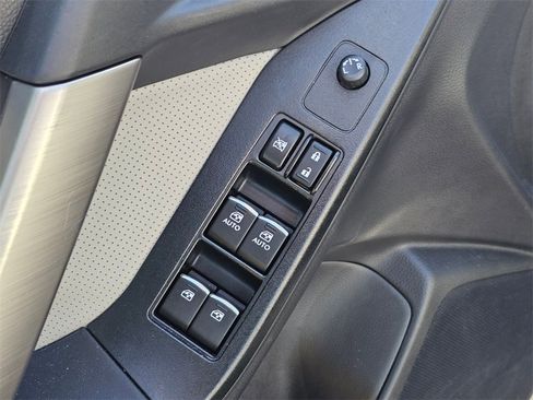 Used 2017 Subaru Forester 2.5i Limited w/ Popular Package #2 image 23