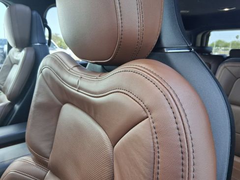 Used 2023 Lincoln Navigator Reserve RWD image 21
