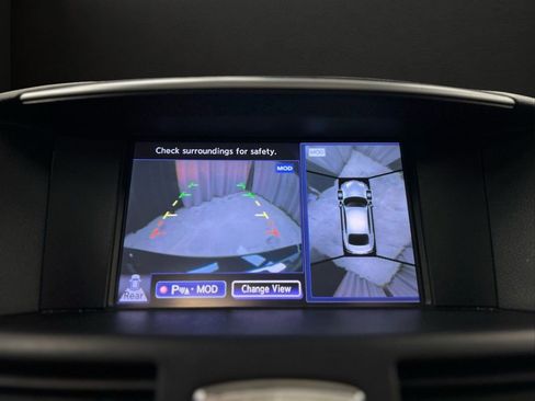 Used 2017 INFINITI Q70 L 3.7 image 35