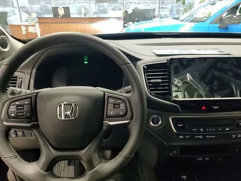 New 2025 Honda Ridgeline RTL+ image 29