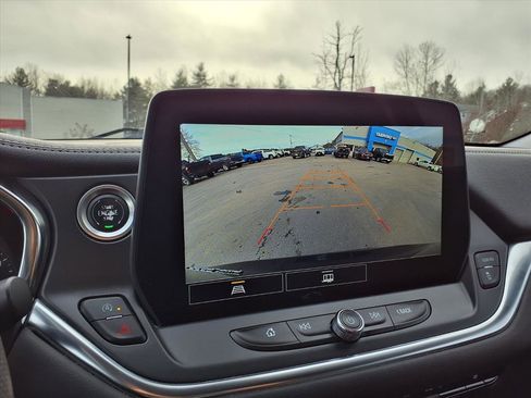 Used 2024 Chevrolet Blazer LT image 23