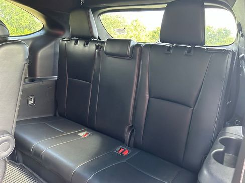 Used 2022 Toyota Highlander XSE FWD image 14