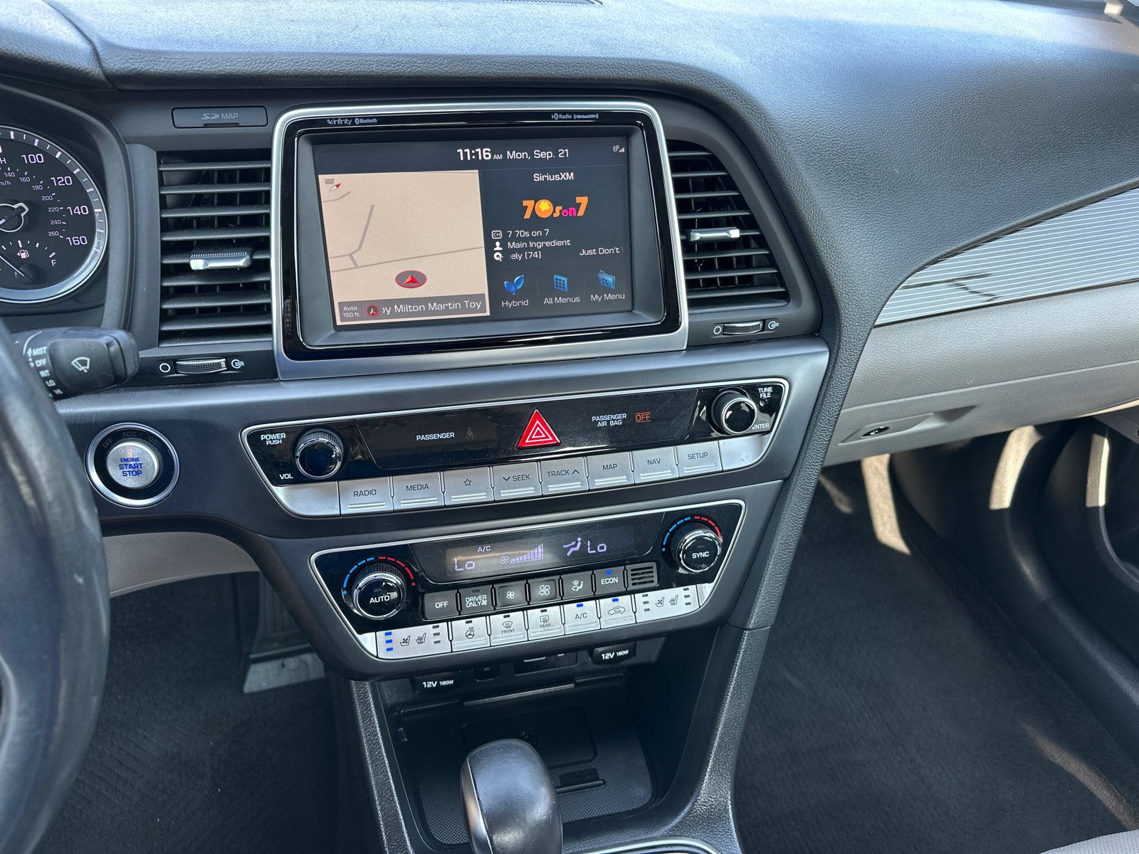 Used 2018 Hyundai Sonata Limited w/ Ultimate Package 02 FWD image 24
