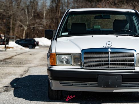 Used 1991 Mercedes-Benz 190 E 2.6 image 7