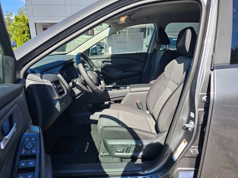 New 2026 Nissan Rogue SV AWD/4WD image 16
