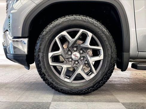 Used 2023 GMC Sierra 1500 SLT w/ SLT Premium Plus Package image 8