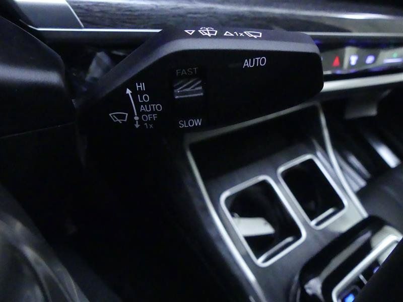 Used 2023 BMW i7 xDrive60 AWD/4WD image 24
