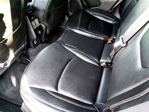 Used 2024 Jeep Compass Limited image 27