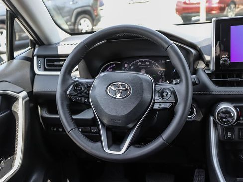 Certified 2024 Toyota RAV4 XLE w/ Convenience Package AWD/4WD image 18