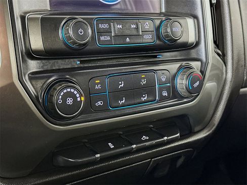 Used 2018 Chevrolet Silverado 1500 LT image 22