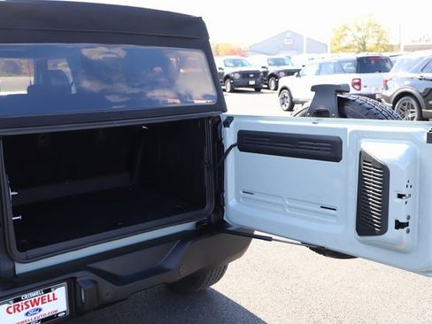 Used 2024 Ford Bronco Outer Banks image 8