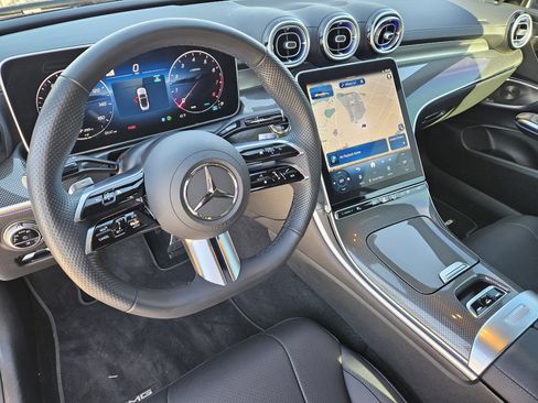 Used 2025 Mercedes-Benz CLE 300 4MATIC Cabriolet image 25