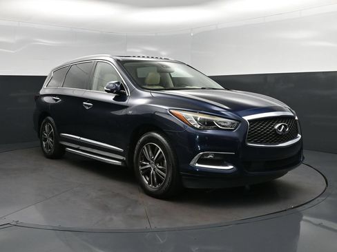 Used 2017 INFINITI QX60 FWD w/ Premium Plus Package image 9
