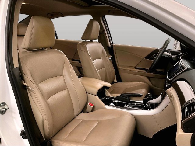 Used 2016 Honda Accord EX-L image 8