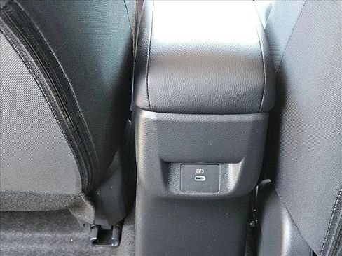 Certified 2025 Nissan Versa SV w/ Trunk Package FWD image 21