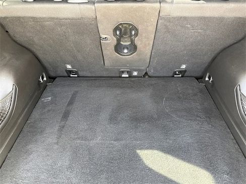 Used 2019 Jeep Renegade Altitude w/ Quick Order Package 2XM image 11