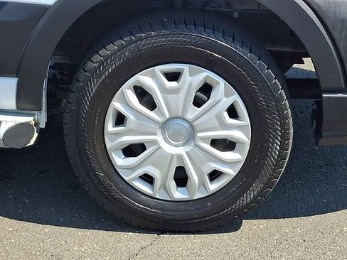 Used 2025 Ford Transit 250 Low Roof w/ Exterior Upgrade Package RWD image 8