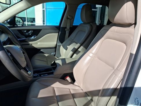 Used 2021 Lincoln Corsair FWD image 18