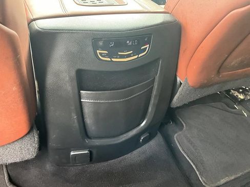 Used 2017 Cadillac Escalade Luxury AWD/4WD image 34