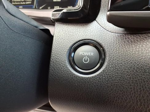 Used 2026 Toyota Camry XLE image 33