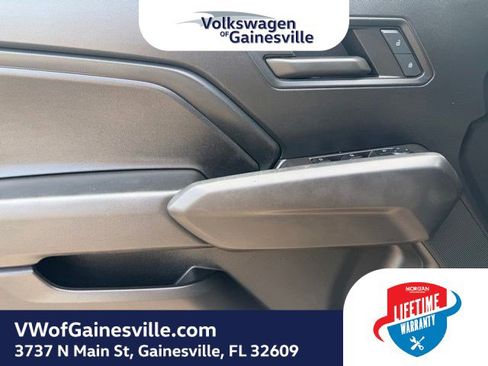 Used 2024 Chevrolet Colorado W/T RWD image 14