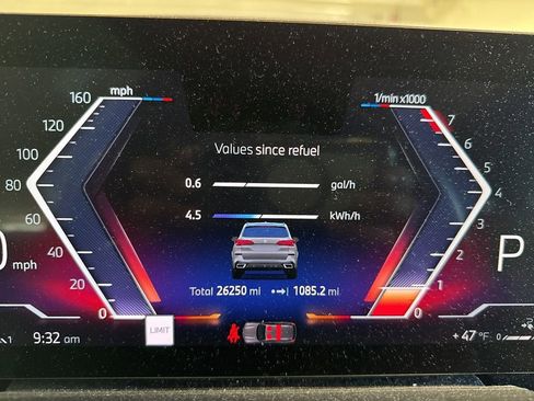 Used 2024 BMW X5 xDrive50e w/ M Sport Package image 16