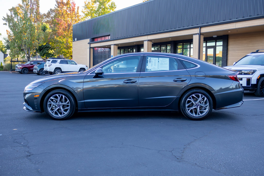 Used 2023 Hyundai Sonata SEL w/ Cargo Package FWD image 10