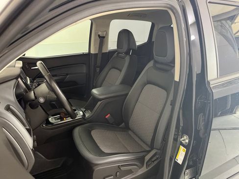 Used 2019 Chevrolet Colorado Z71 AWD/4WD image 18