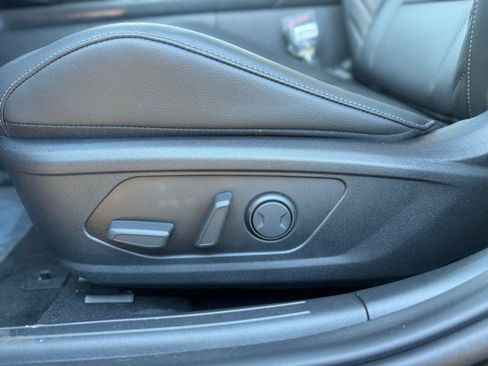 New 2026 Hyundai Elantra Limited image 16