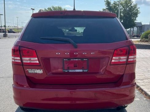 Used 2020 Dodge Journey SE w/ SE Popular Equipment Group FWD image 7