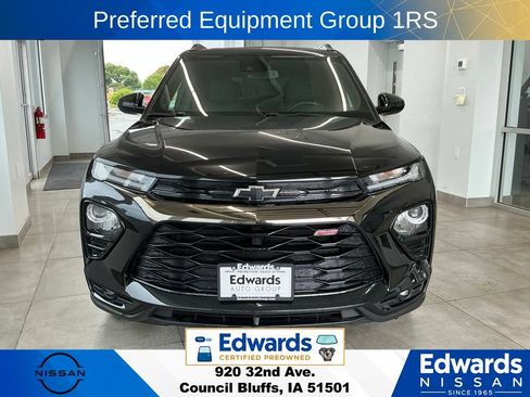 Used 2023 Chevrolet TrailBlazer RS w/ Sun and Liftgate Package AWD/4WD image 3