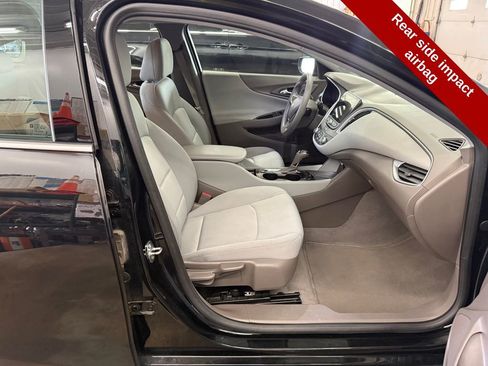 Used 2020 Chevrolet Malibu LS FWD image 40
