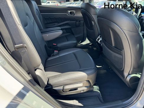 Certified 2023 Kia Sorento SX image 25