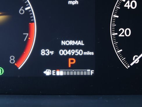 Used 2025 Honda Pilot TrailSport image 20