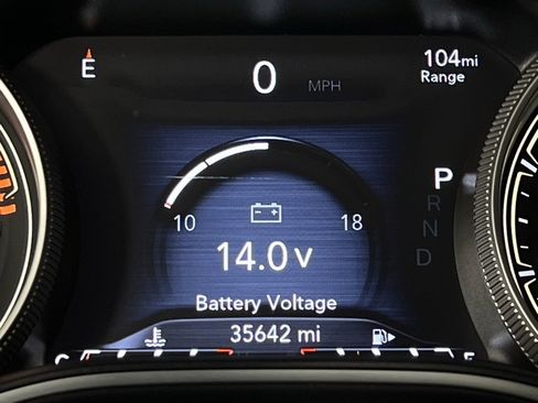 Used 2022 Jeep Cherokee Latitude Lux w/ Sun & Sound Group image 18