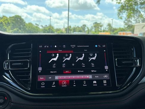Used 2024 Dodge Durango GT AWD/4WD image 15